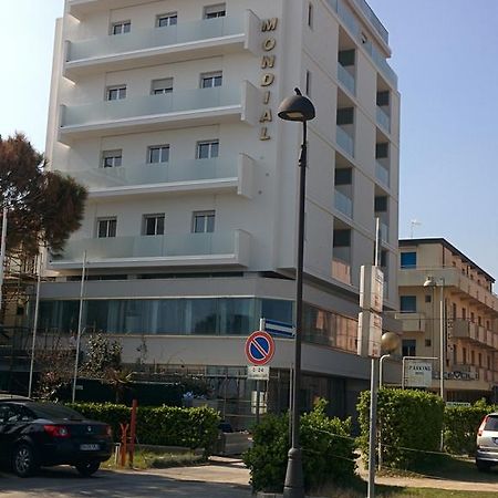 Hotel Mondial Μπελάρια-Ιτζέα Μαρίνα Εξωτερικό φωτογραφία