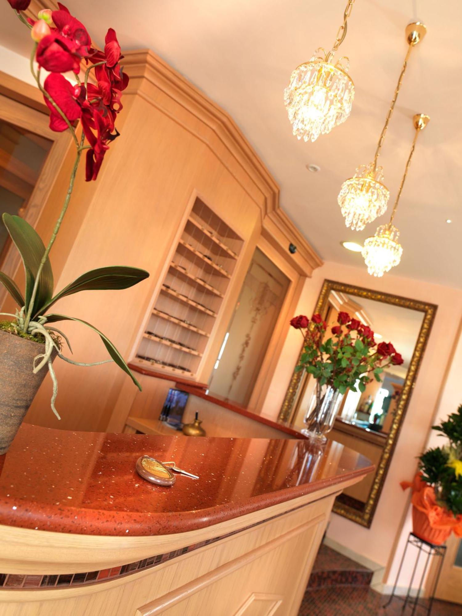 Hotel Mondial Μπελάρια-Ιτζέα Μαρίνα Εξωτερικό φωτογραφία